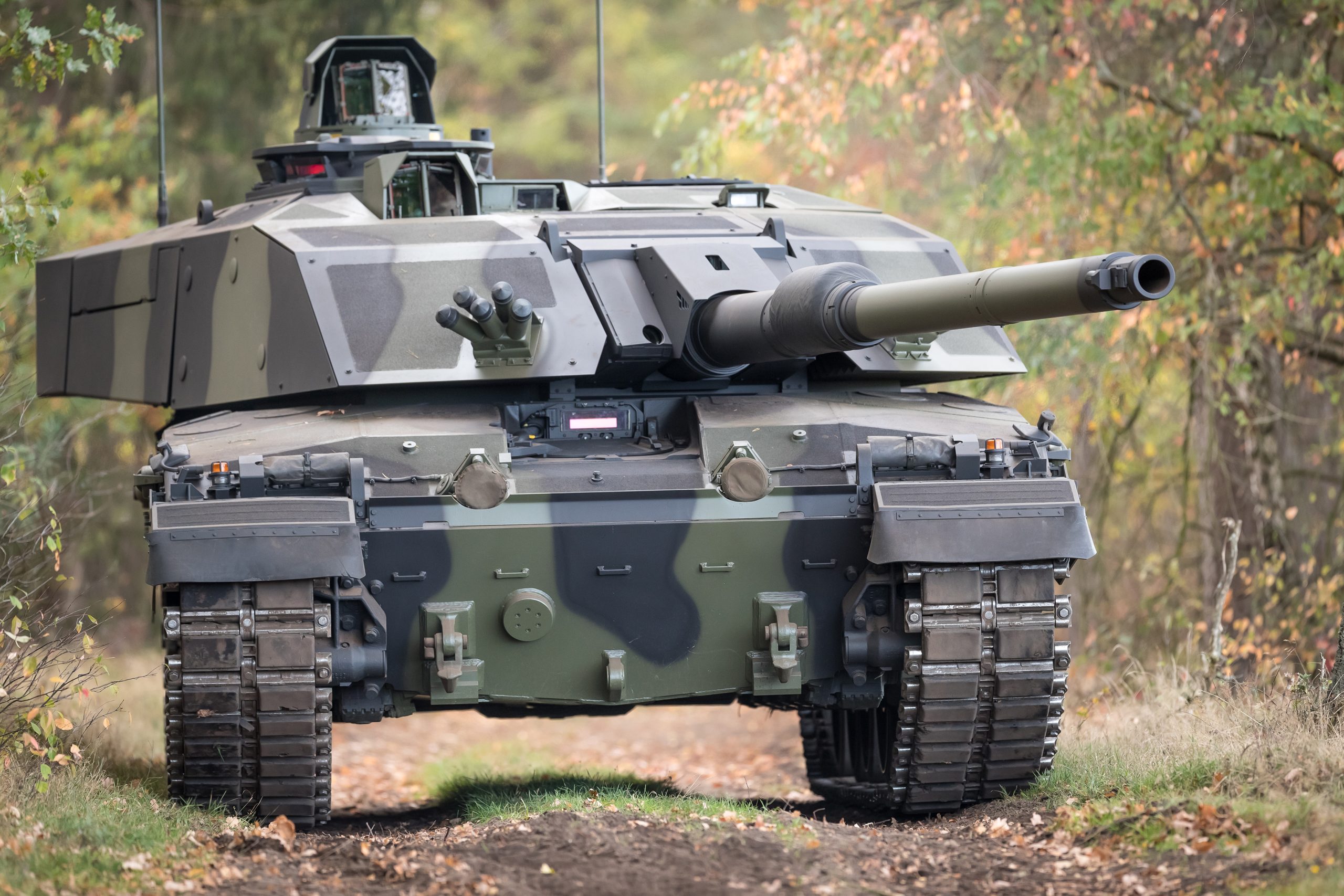slanje tenkova Ukrajini tenk šuma