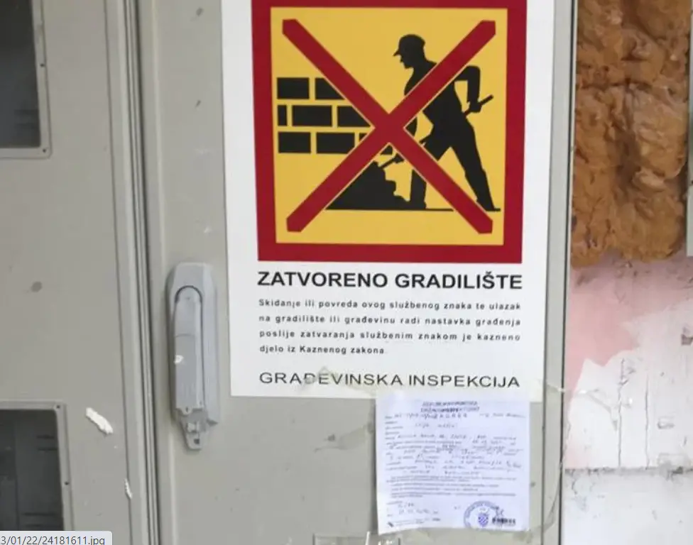 ilegalno gradi gradlilište u tučepima obavijest da je gradnja zaustavljena