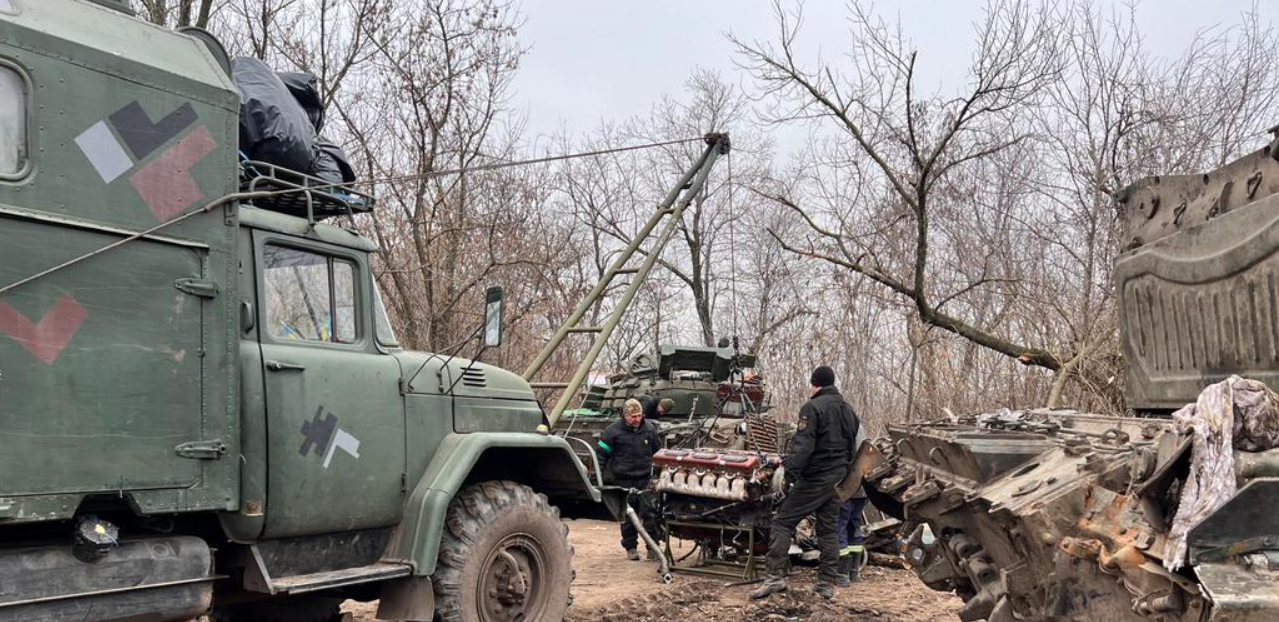 mašine za mljevenje ruska vojska na ratištu tenk