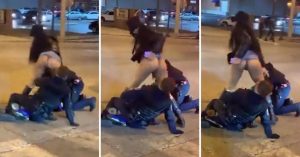 Žena je digla suknju i zatresla guzom nad glavama dvojice zaštitara koji su se borili s jednim muškarcem koji je izazivao haos na ulici