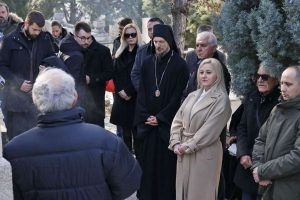 Parastosom i polaganjem cvijeća na grob Alekse Šantića u Mostar je obilježeno je 99 godina od smrti velikog mostarskog pjesnika