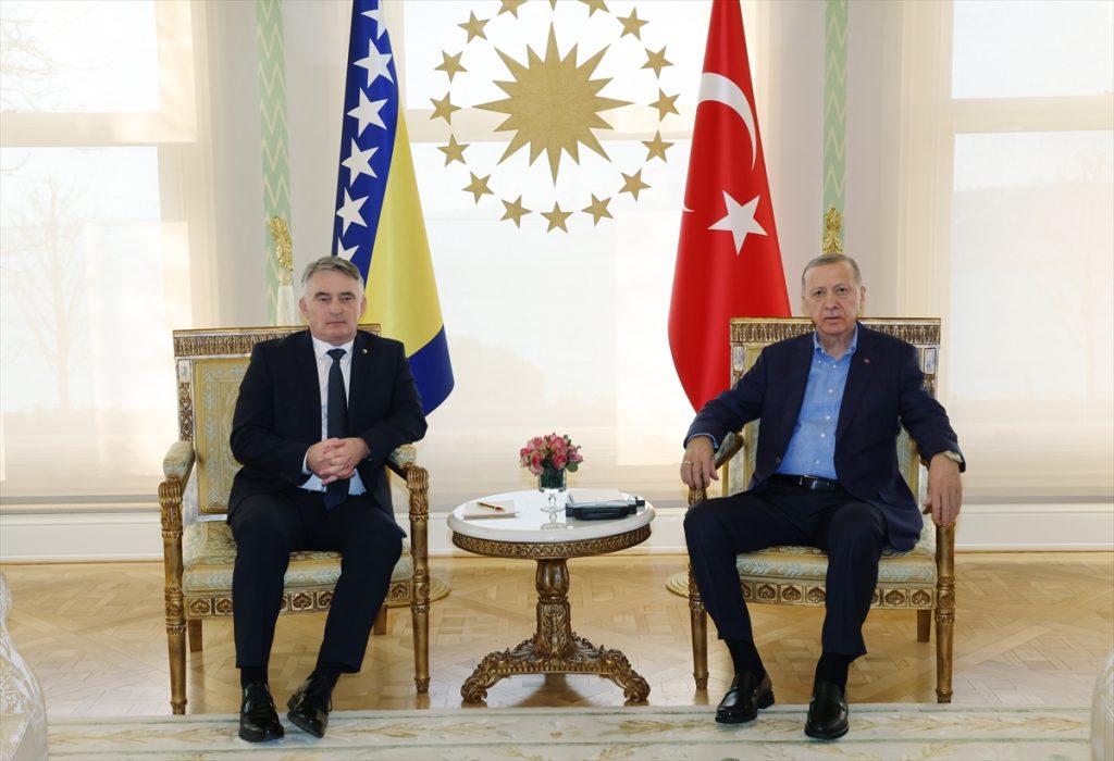 Erdogan ugostio Komšića u palači "Vahdettin" u Istanbulu