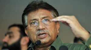 Pervez Musharraf portret podignuta ruka uniforma