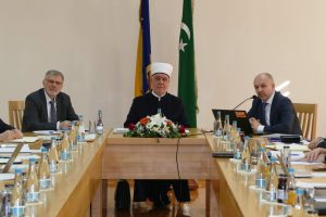 Vijeće muftija Islamske zajednice jučer je u Brčkom održalo sjednicu na kojoj je raspravljano o zekatu, sadekatul-fitru i kurbanu.
