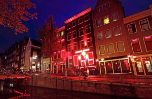 Amsterdam mijenja pravila amsterdam četvrt crvenih fenjera crveno svjetlo