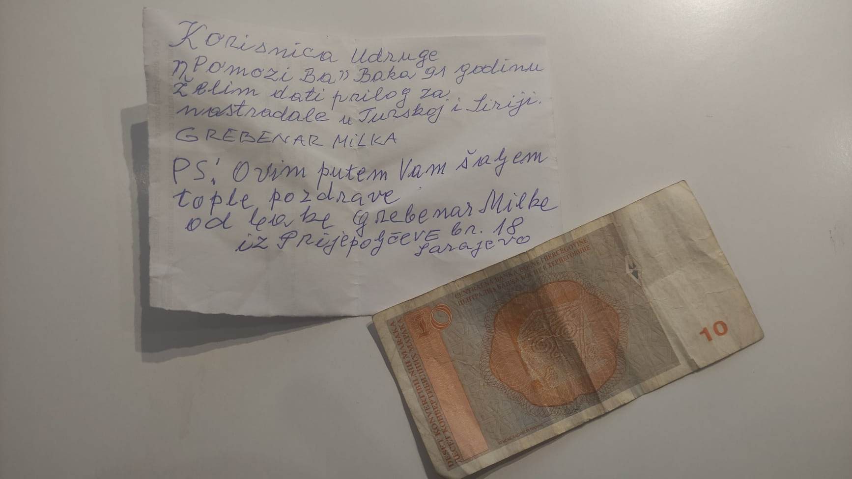 Korisnica pomoći Udruženja Pomozi.ba, 91-godišnja Sarajka, baka Milka, kako sama sebe naziva, donirala je pomoć žrtvama zemljotresa