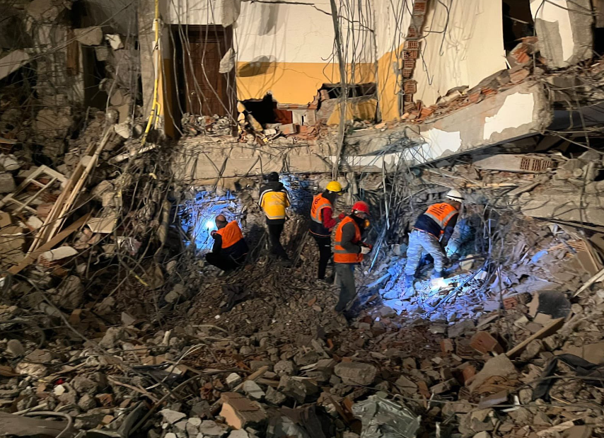 hapšenja u turskoj şanlırufa razrušena zgrada zemljotres turska