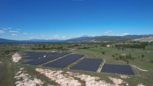 U BiH kreće izgradnja jednog od najvećih solarnih parkova u Evropi. Vlada RS dodijelila je kompaniji Etmax koncesiju solarnog parka Nevesinje