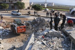 porodice ljudi na ruševini zemljotres turska