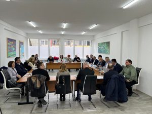 U Novom Gradu je danas održan sastanak predstavnika Pravnog i Ekspertnog tima BiH za praćenje izgradnje odlagališta na Trgovskoj gori
