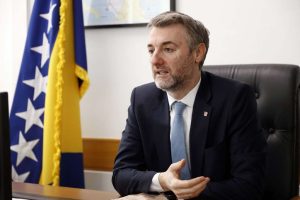 Demokratski princip podrazumijeva da onaj koji ima većinu u Predstavničkom domu PBiH treba da formira Vladu FBiH, kaže Forto