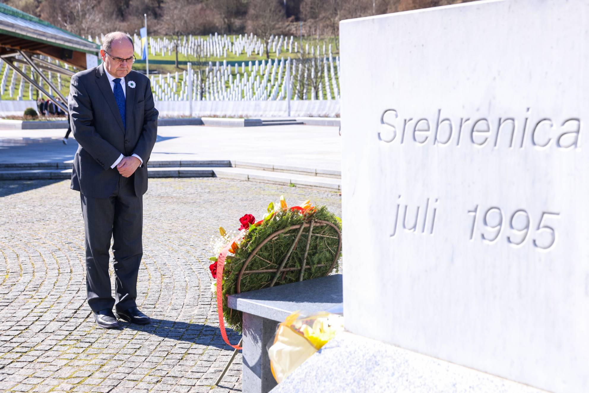 Visoki predstavnik međunarodne zajednice u Bosni i Hercegovin Christian Schmidt posjetio je Memorijalni centar Srebrenica-Potočari