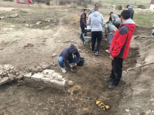 Arheolozi iz Livna, Posušja i Tomislavgrada provode nastavak arheoloških istraživanja lokaliteta Karaule u Tomislavgradu