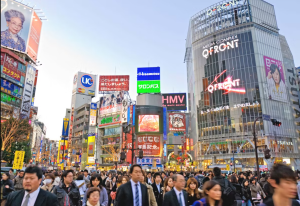 Broj stanovnika Japana smanjilo se za 556.000 u 2022. godini na 124,9 miliona, i 12. godinu zaredom populacija je u opadanju,