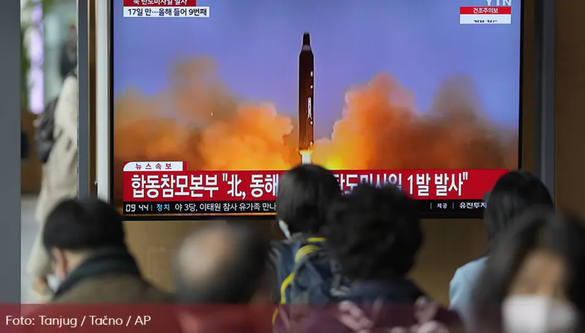 Sjeverna Koreja raketa