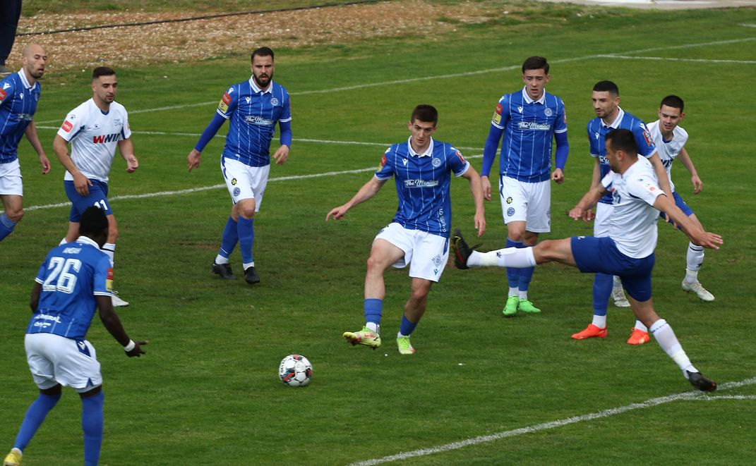 Leotar je pobijedio Željezničar u utakmici 24. kola m:tel Premijer lige BiH i tako došao do značajnih bodova u borbi za opstanak.