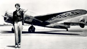 Pilotkinja Amelia Earhart sletjela je u Londonderry u Sjevernoj Irskoj 20. maja 1932. godine nakon 15-satnog leta