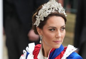 Svijet je već dugo opsjednut stilom i izgledom Kate Middleton, od sveopćeg zanimanja za njene ležerno isfenirane frizure
