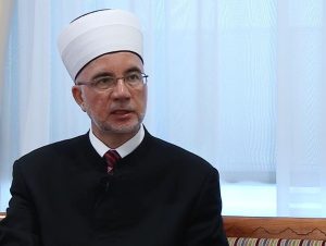 Tuzlanski muftija Vahid ef. Fazlović kazao je kako su muslimani u danima zul-hidžeta posebno vezani za ibadete hadža i kurbana
