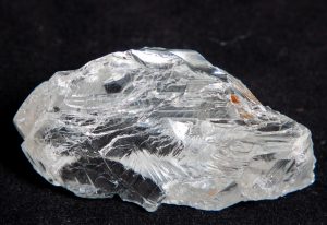Krajem januara 1905. najveći dijamant svih vremena ugledao je svjetlo dana na jugu Afrike. Kamen je u prirodnom sirovom stanju težio 622 g