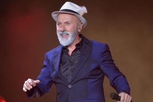 Dino Merlin rasprodao je sve ulaznice za svoj koncert u Areni Zagreb 8. decembra, i to za nešto više od 24 sata nakon što su puštene u prodaju