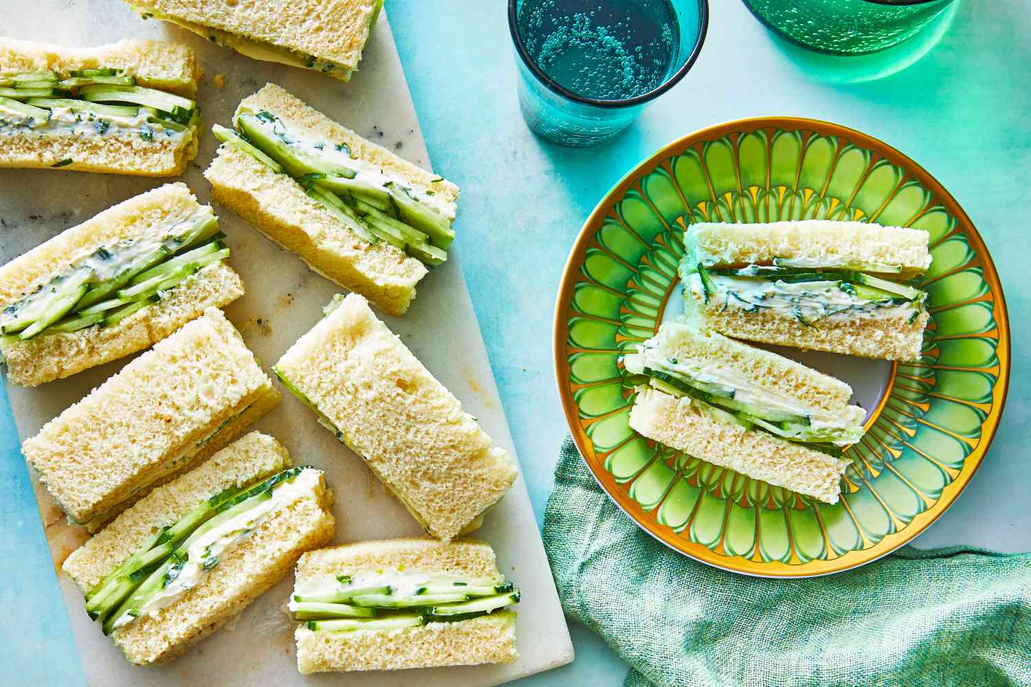 Sendvič od krastavaca ili takozvani cucumber sandwich popularno je jelo koje potječe iz Ujedinjenog Kraljevstva